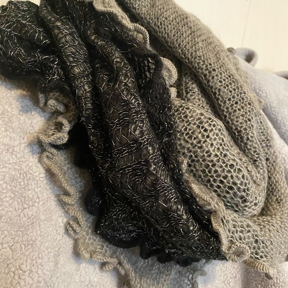 Scarf - Picture 3 of 4